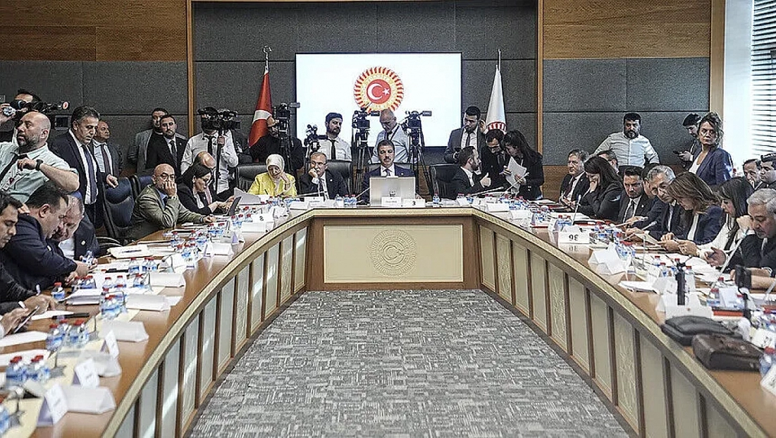 17,5 saatlik görüşme tamamlandı: Milli Dayanışma Kanun Teklifi kabul edildi