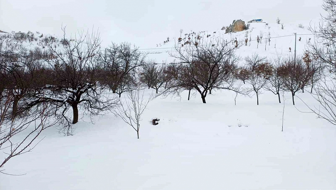 Akçadağ'da kar kalınlığı 1 metreye yaklaştı