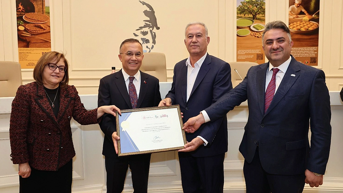 Altun’a teşekkür belgesi