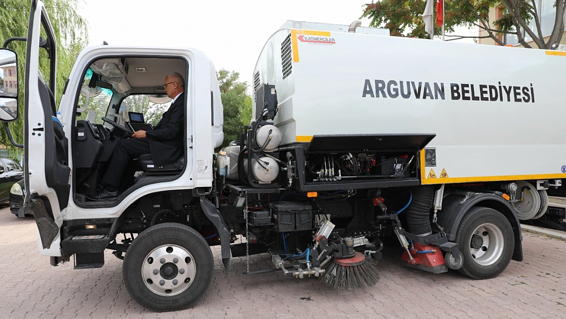 Arguvan Belediyesi filosunu güçlendiriyor