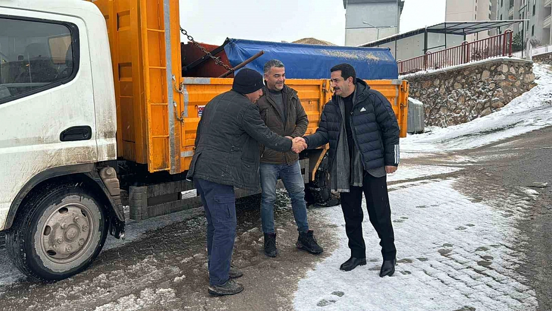 Başkan Taşkın karla mücadele çalışmalarını yerinde inceledi