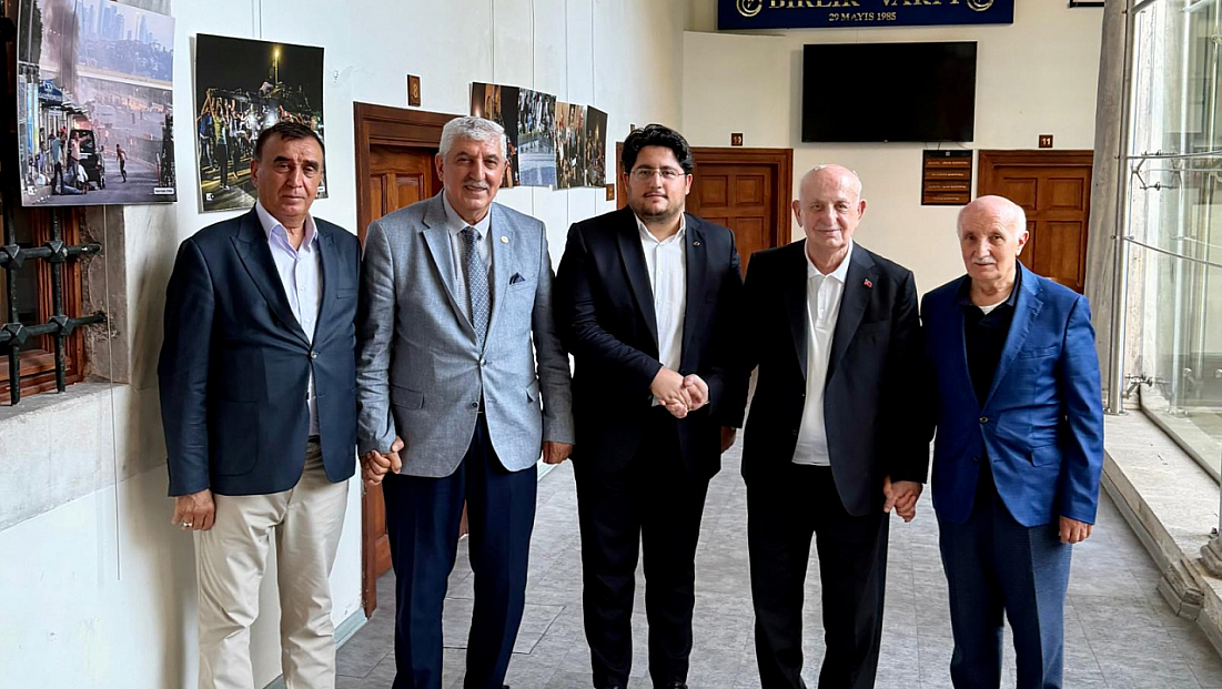 Birlik Vakfı Malatya Şubesi’nde bayrak değişimi: Ergül görevi Yıldırım’a devretti