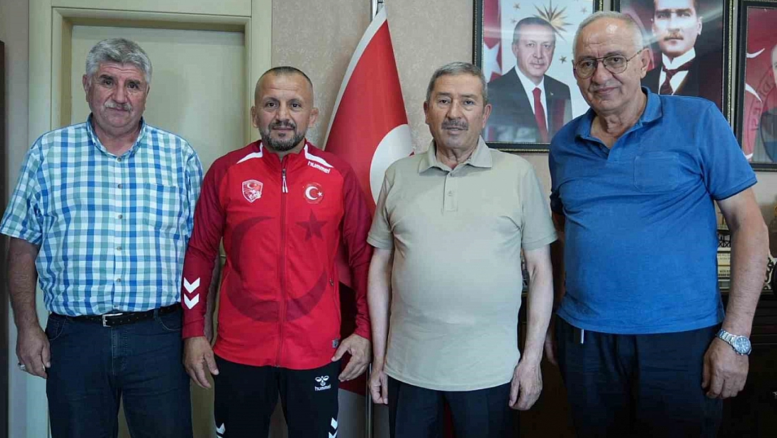 Darende Belediye Başkanı Bozkurt, dünya şampiyonu Semih Özdemir'i ağırladı