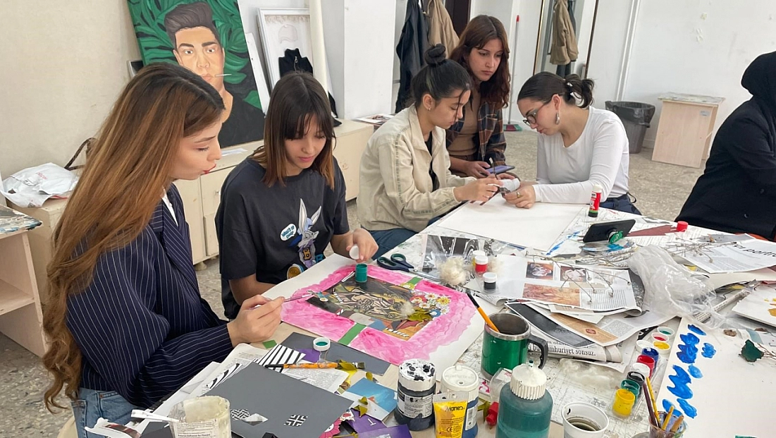 Depremin izlerini çizdiler