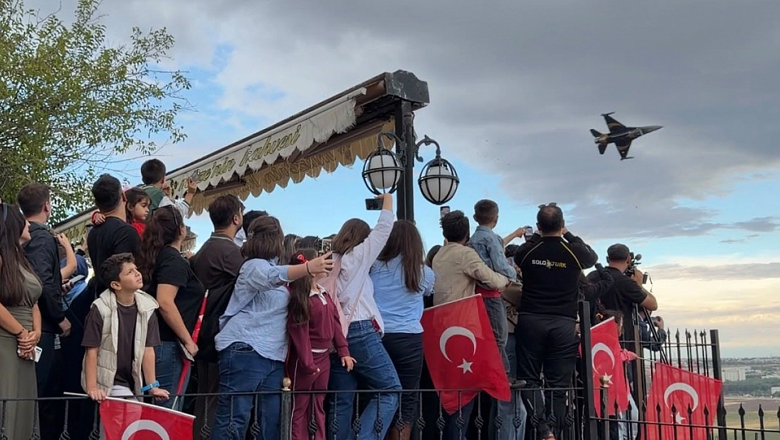 Diyarbakır’da nefesler tutuldu! Herkes gökyüzüne kilitlendi