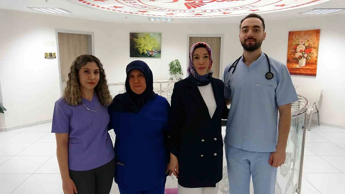 Malatya’da kuşak buluşması: Hemşire annelerin doktor çocukları