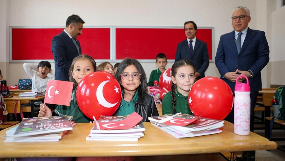 113 bin öğrenci ders başı yaptı