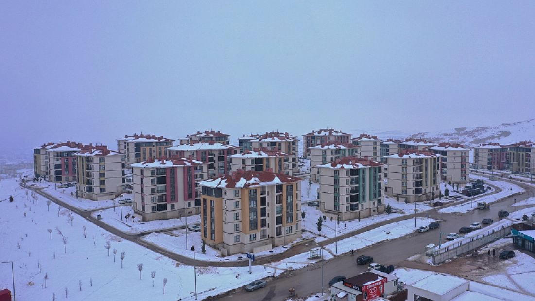 12 bin 462 konut hak sahiplerine teslim edildi