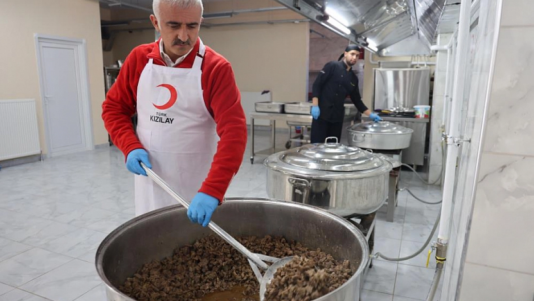 12 bin kişilik aşevi hizmete başladı