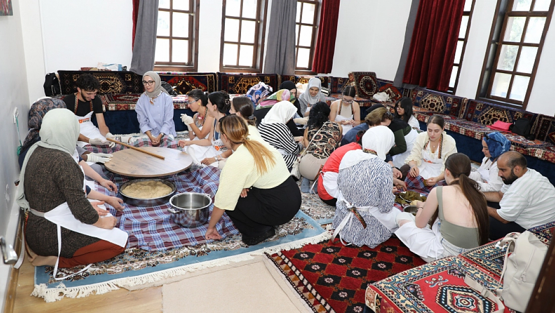 13 ülkeden gelip mutfağa girdiler: Malatya’nın lezzet elçisi oldu!