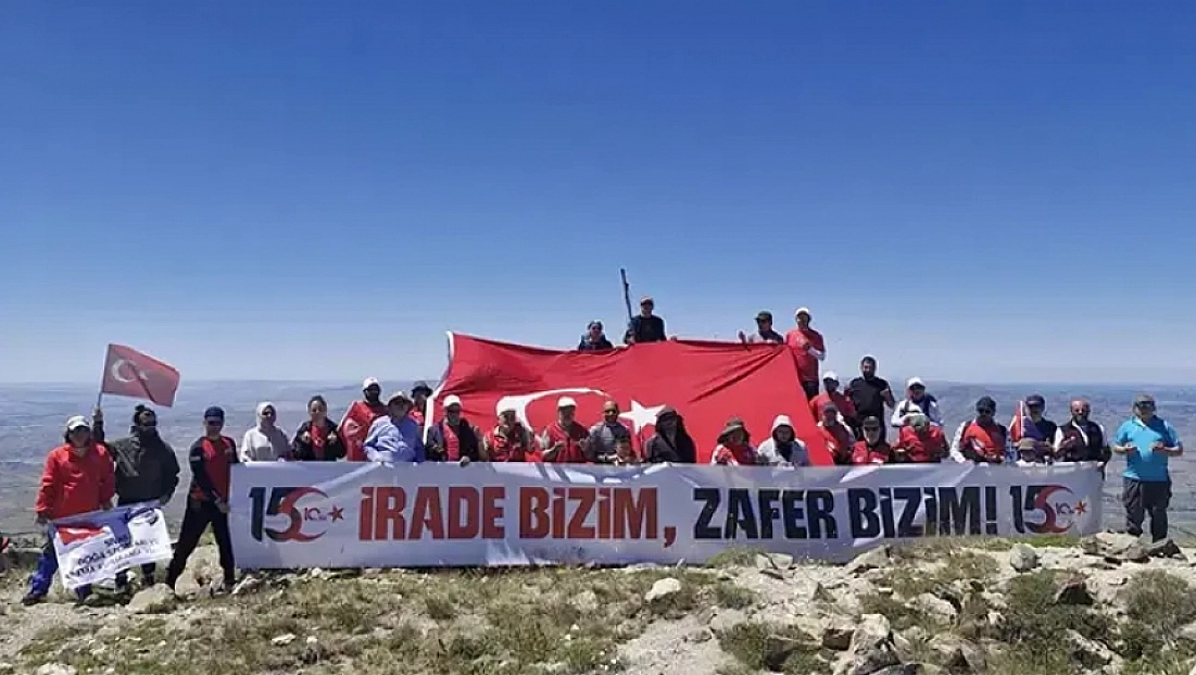 15 Temmuz şehitleri anısına Yıldız Dağı'na tırmandılar