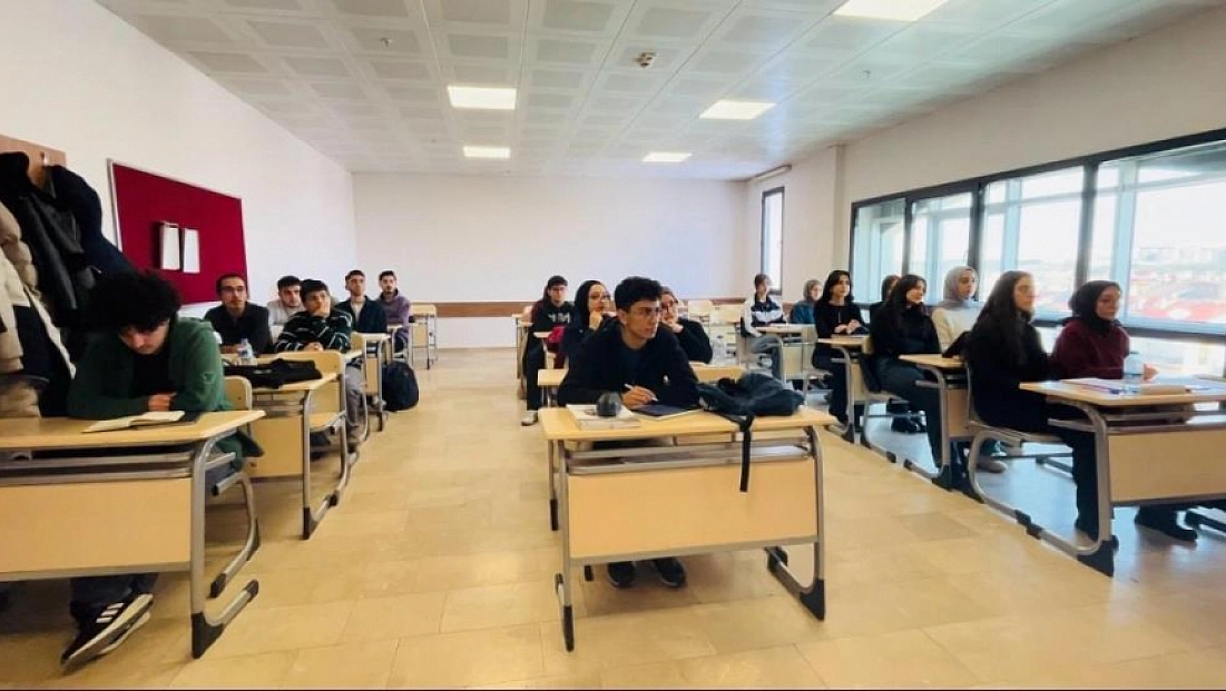 153 öğrenci üniversiteye yerleşti: 21’i tıp, 35’i mühendislik kazandı
