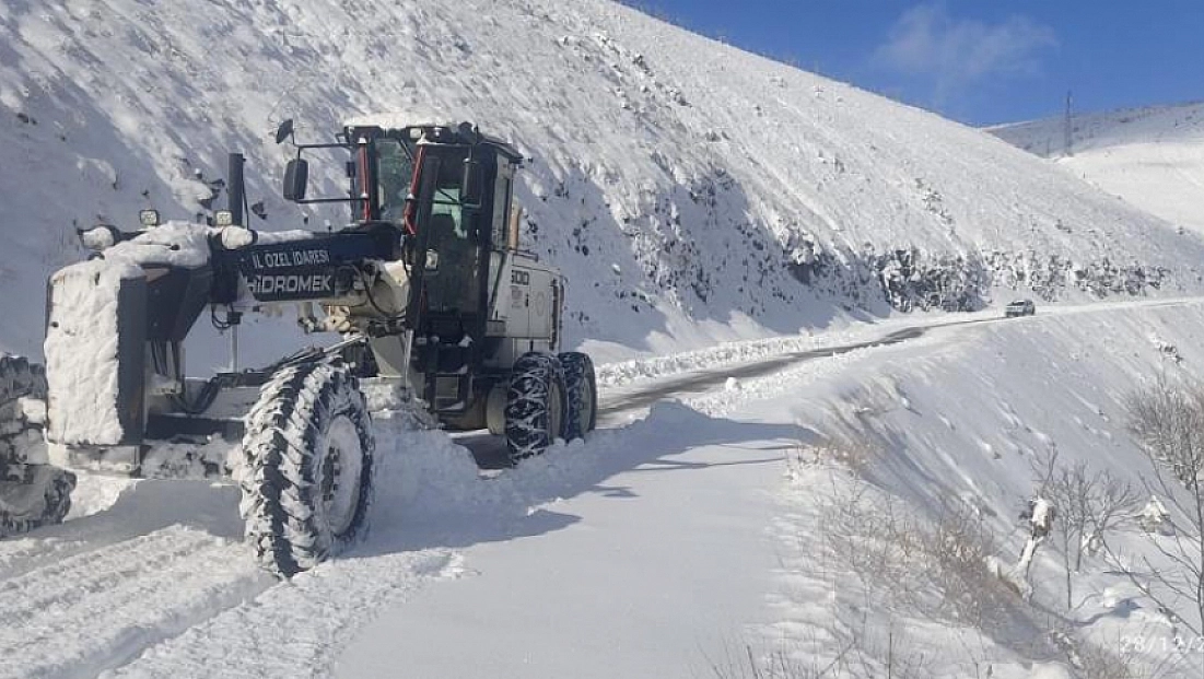 423 köy yolu ulaşıma kapandı