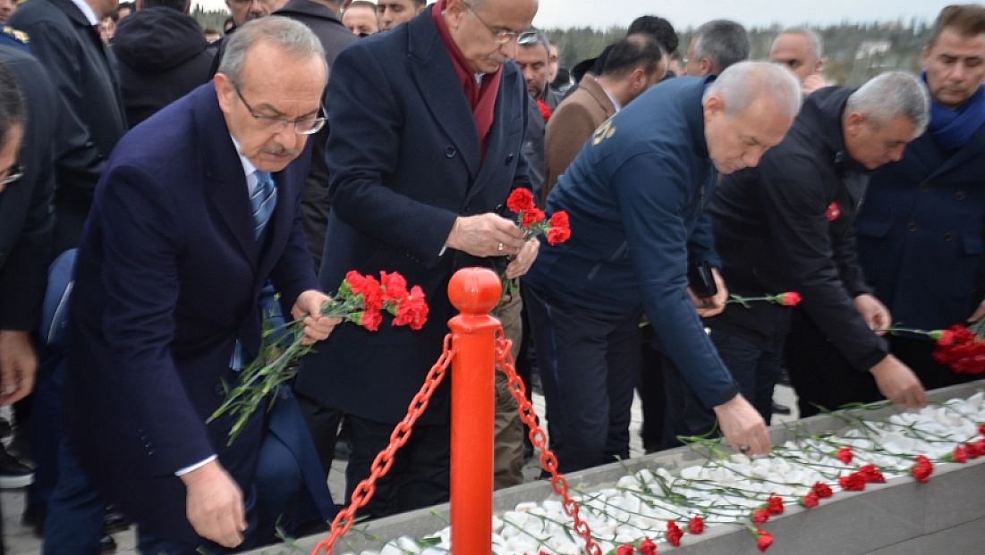 6 Şubat depreminde hayatını kaybedenler Malatya’da dualarla anıldı