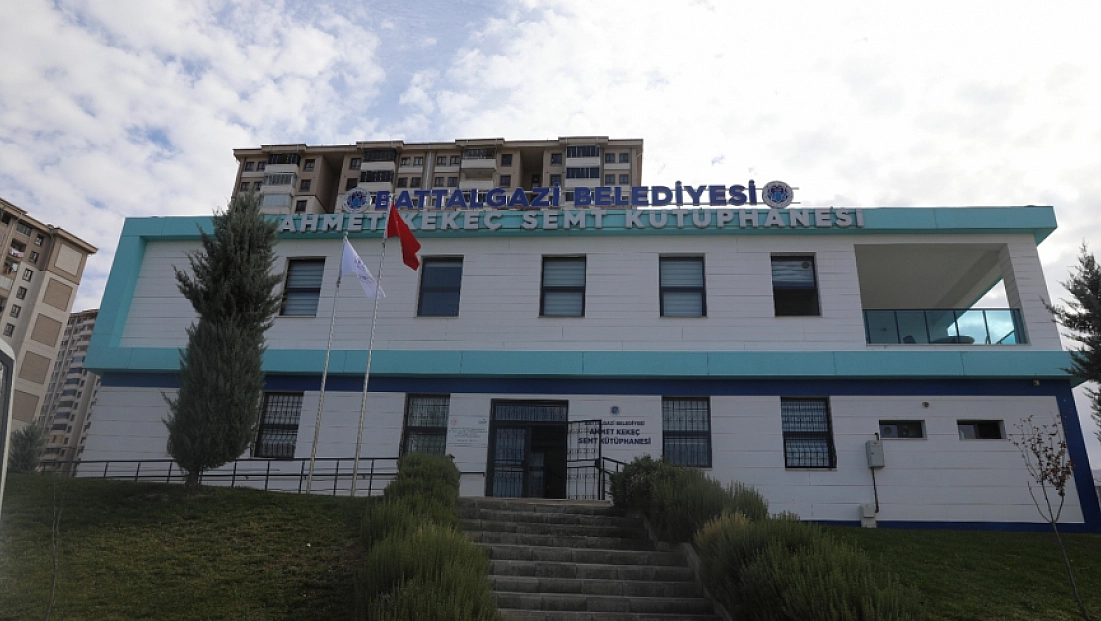 Ahmet Kekeç Semt Kütüphanesi KPSS öğrencilerinin gözdesi oldu