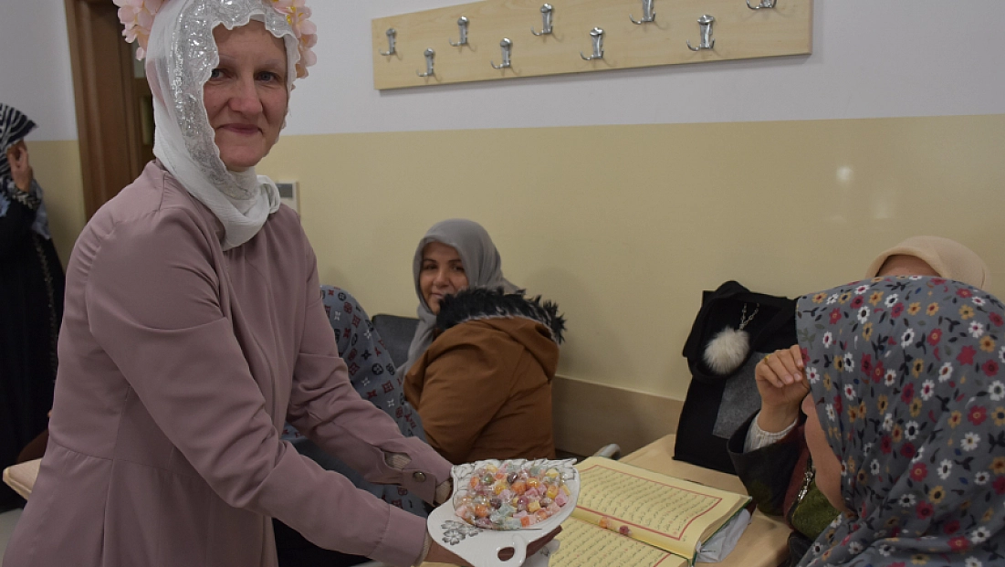 Alman kadın, Kur'an-ı Kerim'den etkilenip Müslüman oldu