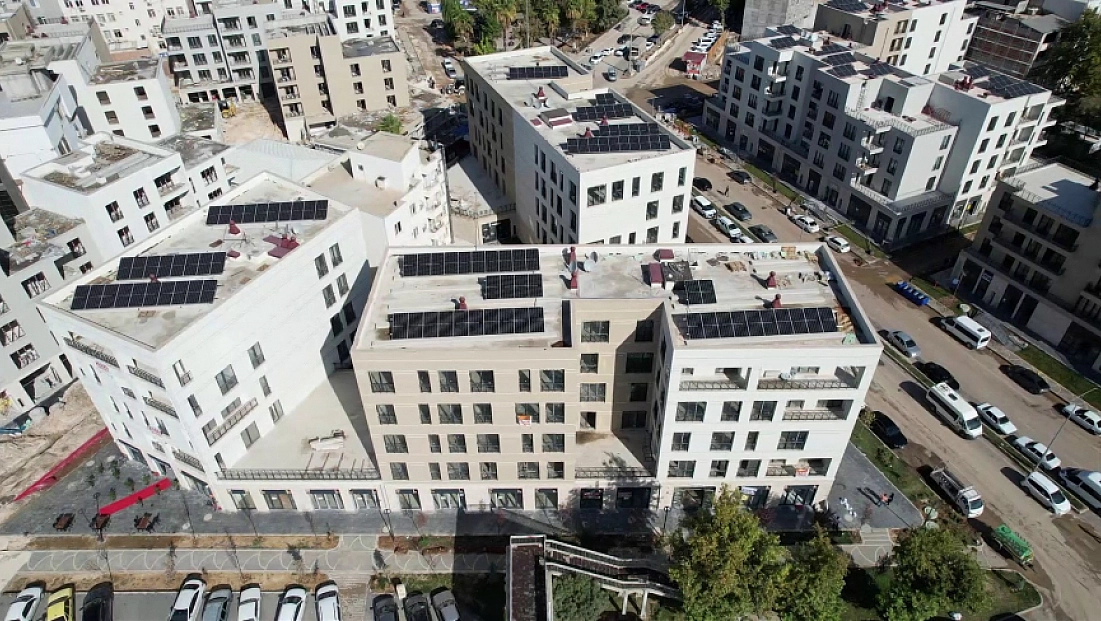 Atatürk Bulvarı'nda ticaret ve yaşam yeniden başladı