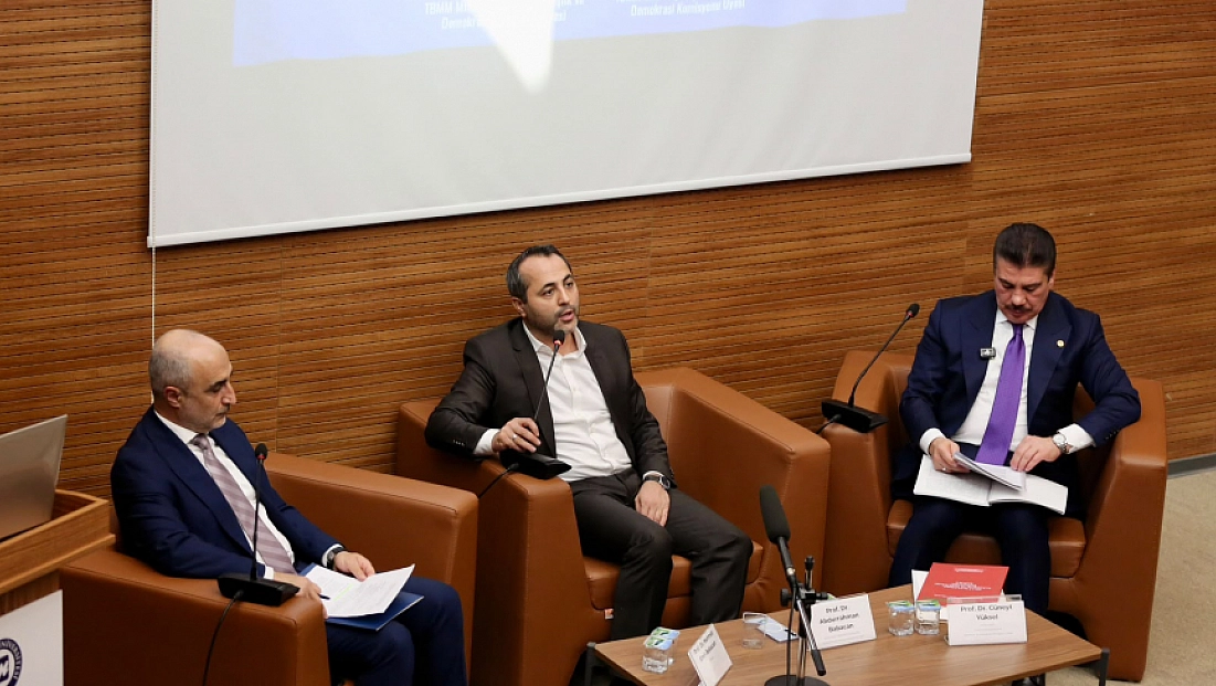 Babacan, ‘Terörsüz Türkiye’yi’ İstanbul’da anlattı