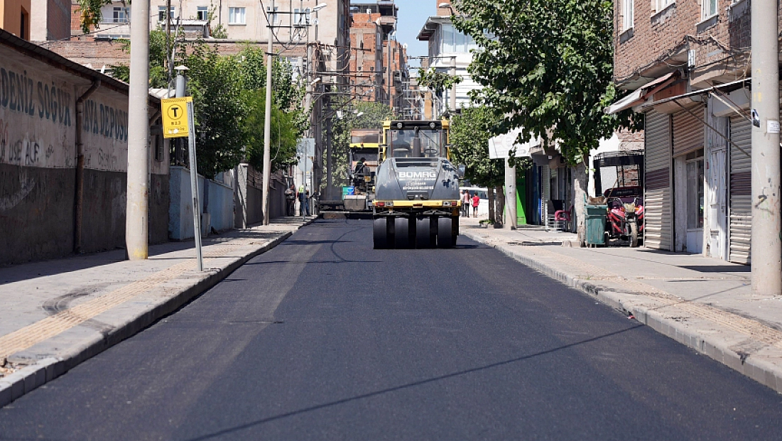 Bağlar’da yollar yenilendi