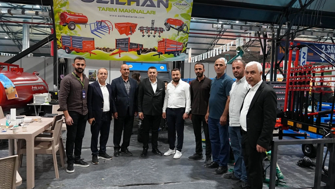 Başkan Sadıkoğlu, 14. Malatya Tarım Fuarı'nda stantları gezdi