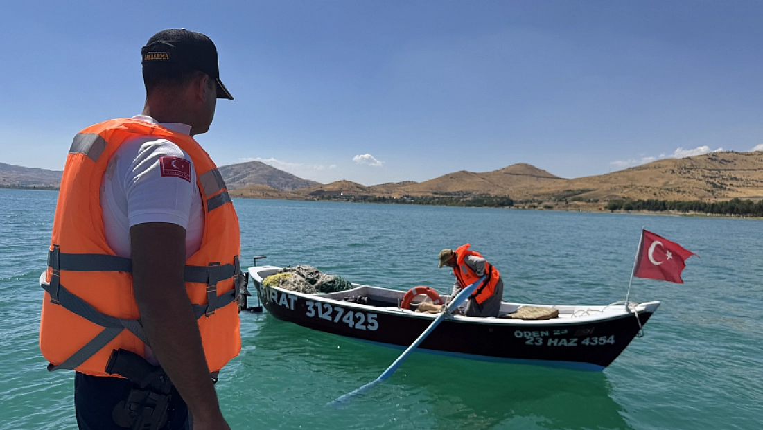 Botlu jandarma gölde kuş uçurtmuyor