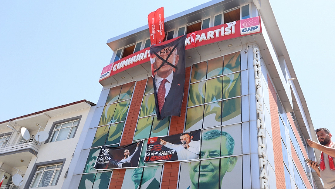 CHP Malatya'da sular durulmuyor! İlçe başkanları birer birer görevden alındı!