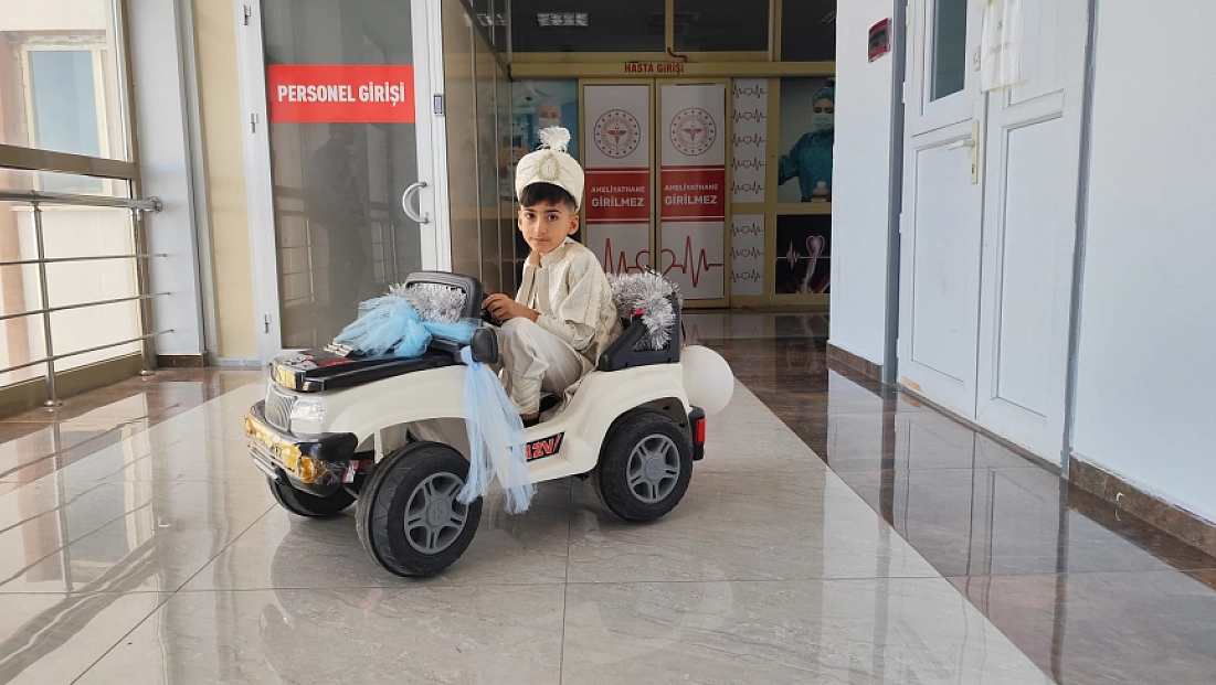 Çocukların ameliyat korkusu, akülü arabalarla azalıyor