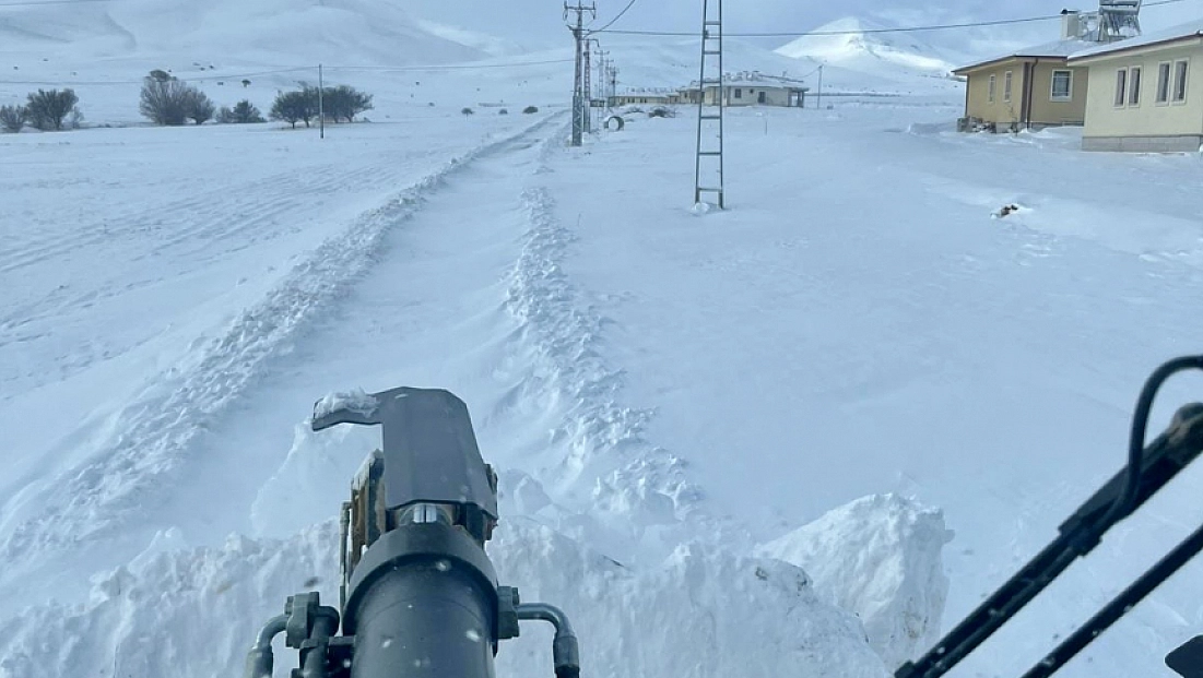 Darende’de açılan yollar yeniden kapandı