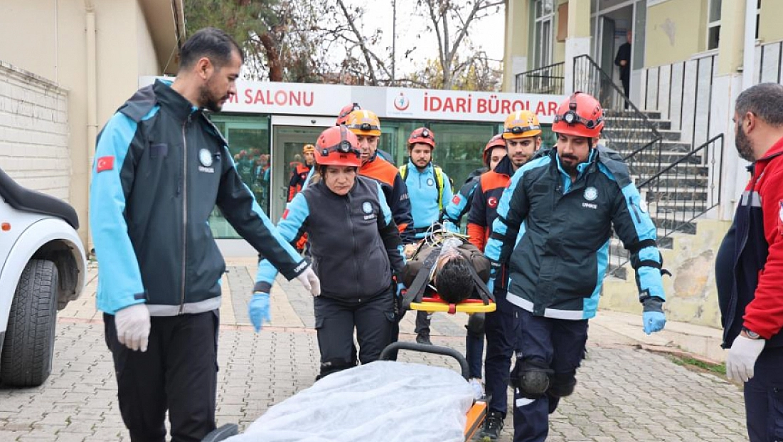 Deprem ve yangın tatbikatı gerçekleştirildi