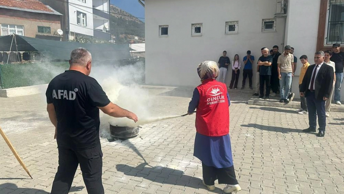 Deprem ve yangın tatbikatı gerçeğini aratmadı