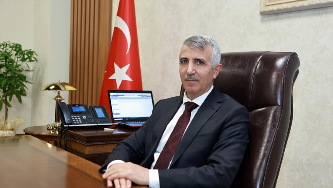 Depremler paniğe neden oldu! Vali’den ilk açıklama geldi