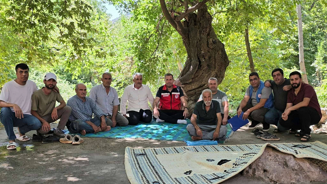 Dicle'de çiftçilere yerinde bilgilendirme