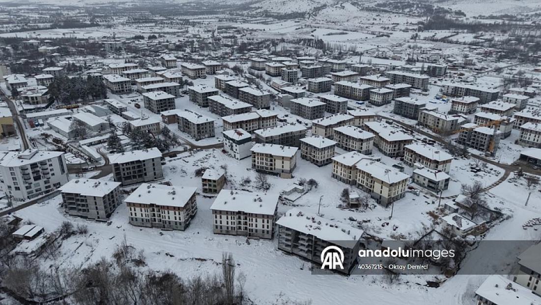 Doğanşehir’de kar manzaraları dronla görüntülendi