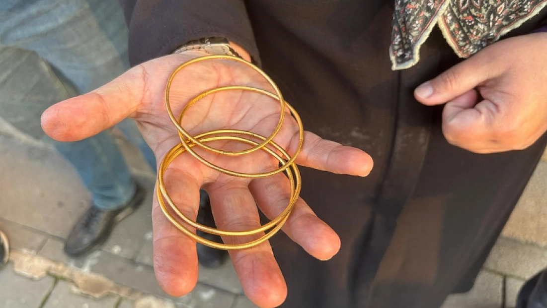 10 yıllık birikimini çöpte buldu