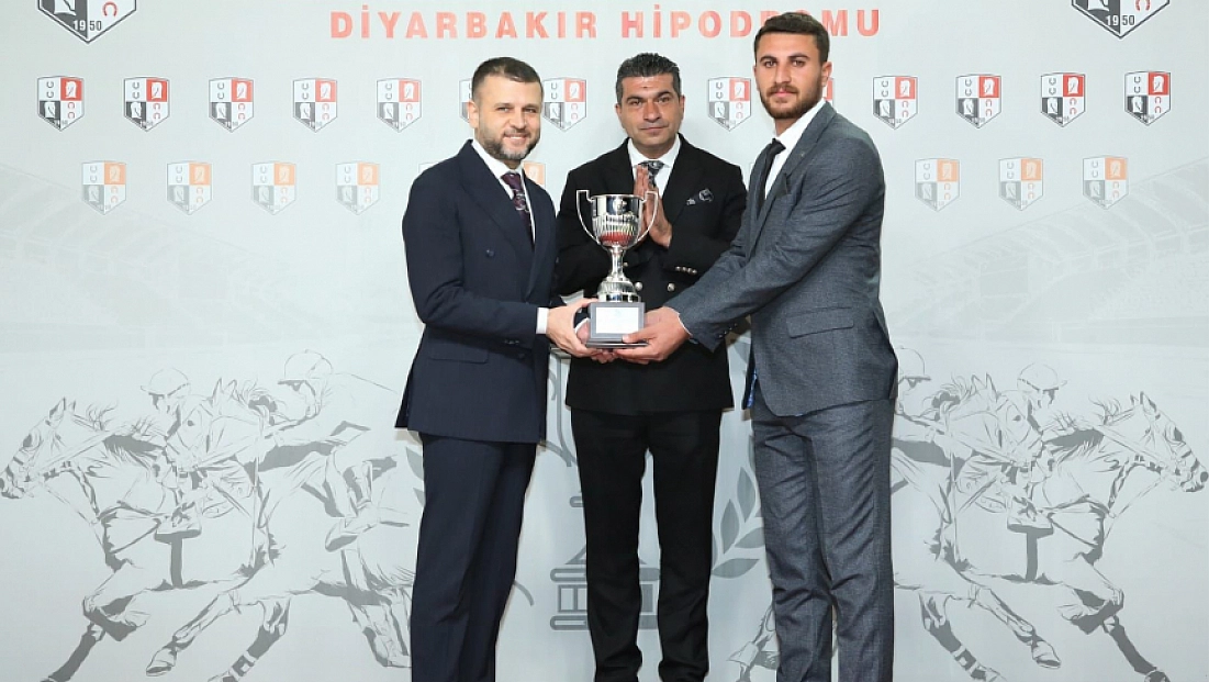 Eğil Belediye Başkanlığı koşusunu ‘Menabinoğlu’ kazandı