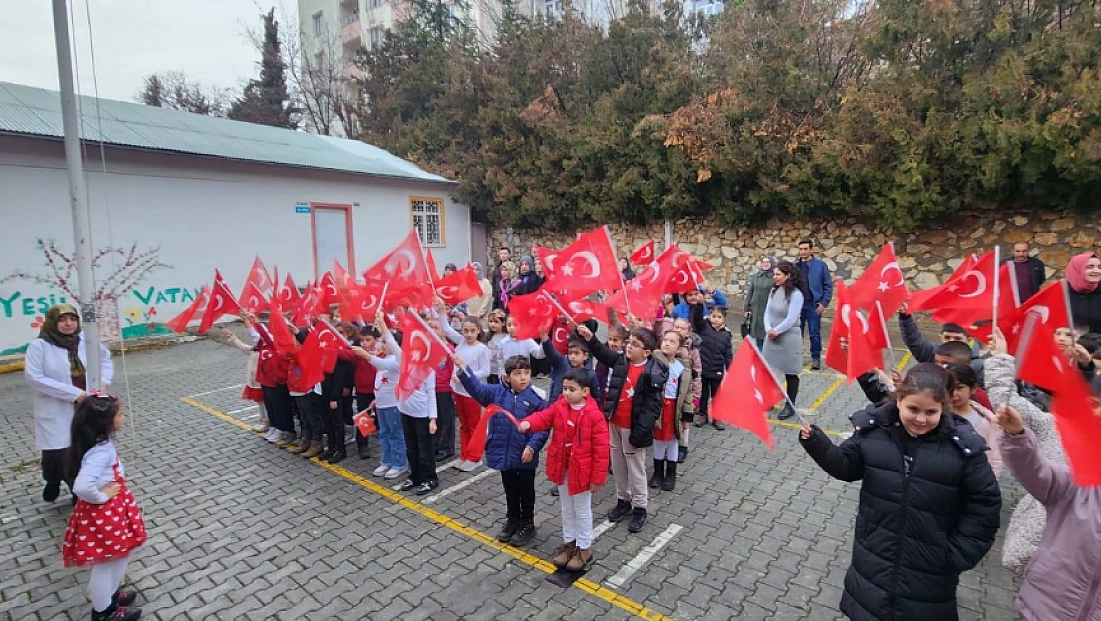 Elazığ'da ilk ders zili çaldı