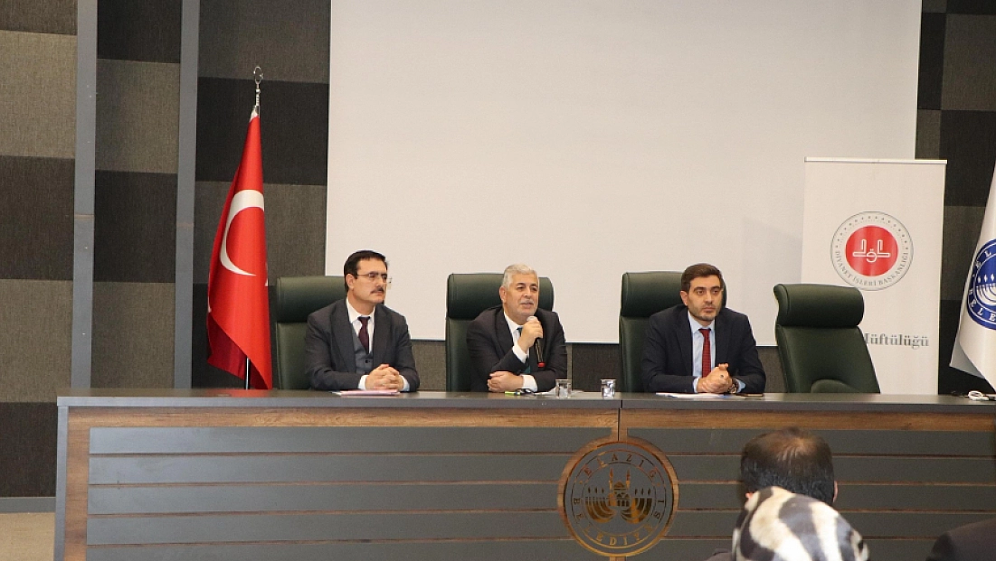 Kur’an kursu öğreticileri bir araya geldi