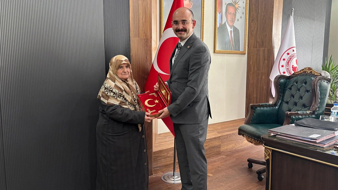 Emine teyze azmiyle ilham kaynağı oldu!