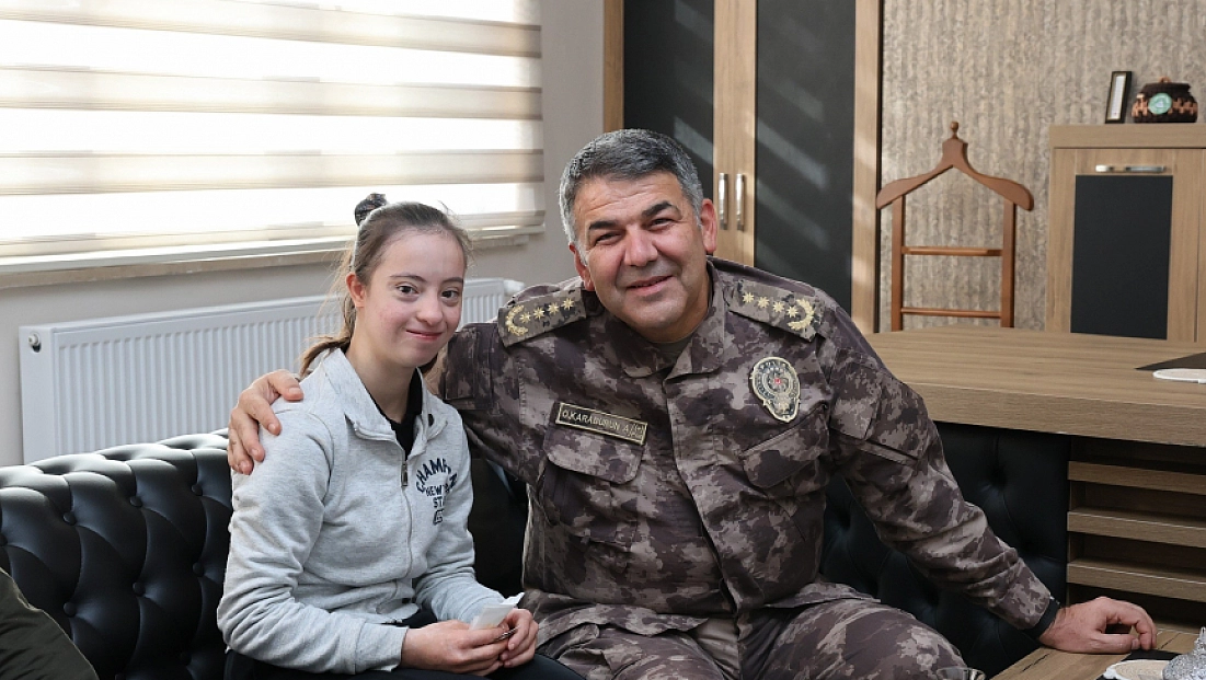 Emniyet müdürü Karaburun, okul önlerindeki uygulamaları denetledi