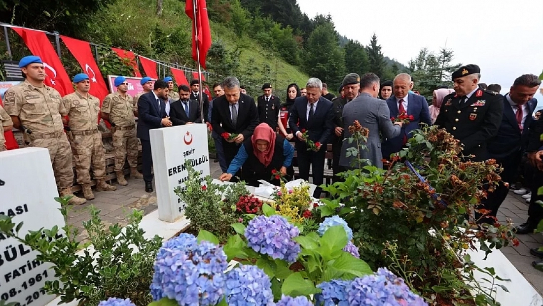 Eren Bülbül şehadetinin yıl dönümünde dualarla anıldı
