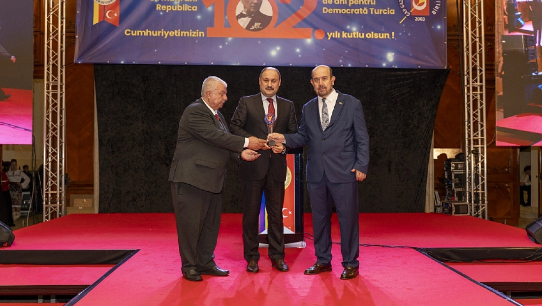 Gülpınar’a 'Yılın en başarılı belediye başkanı' ödülü
