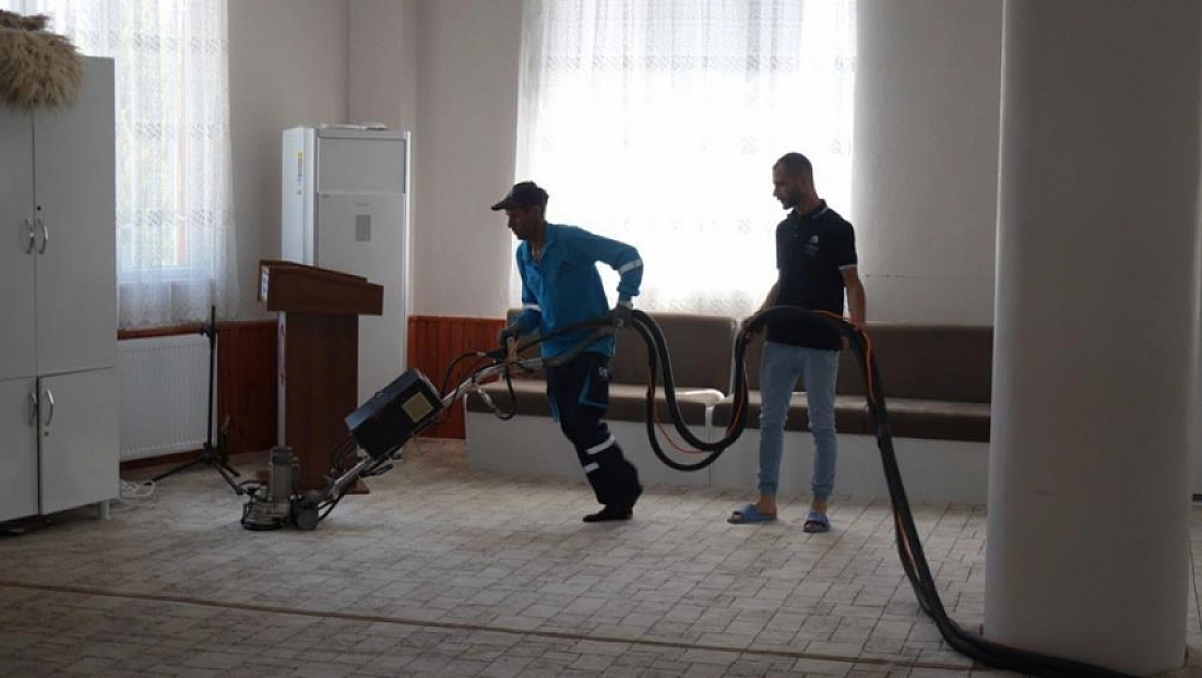 Her gün 240 ton çöp toplanıyor