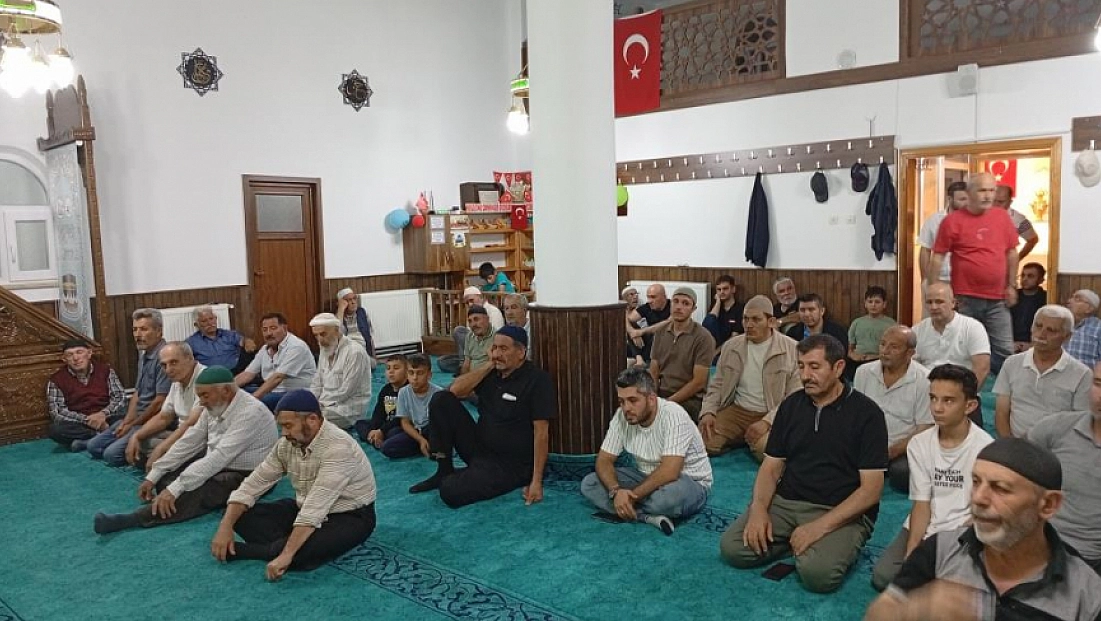 İmam başlattı, 10 haftadır cami dolup taşıyor