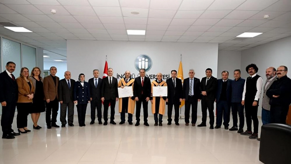 İnönü Üniversitesi’nde akademisyenler cübbelerini giydi