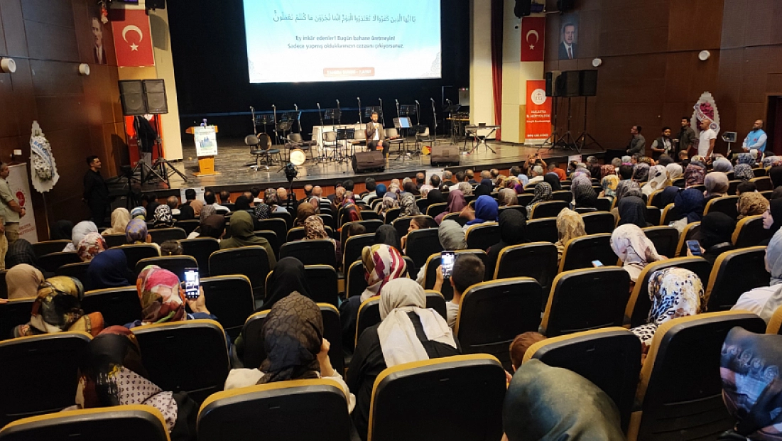 İşleyen: 'Aileyi Tehdit Eden En Büyük Unsurlardan Biri Maddenin Putlaştırılması'