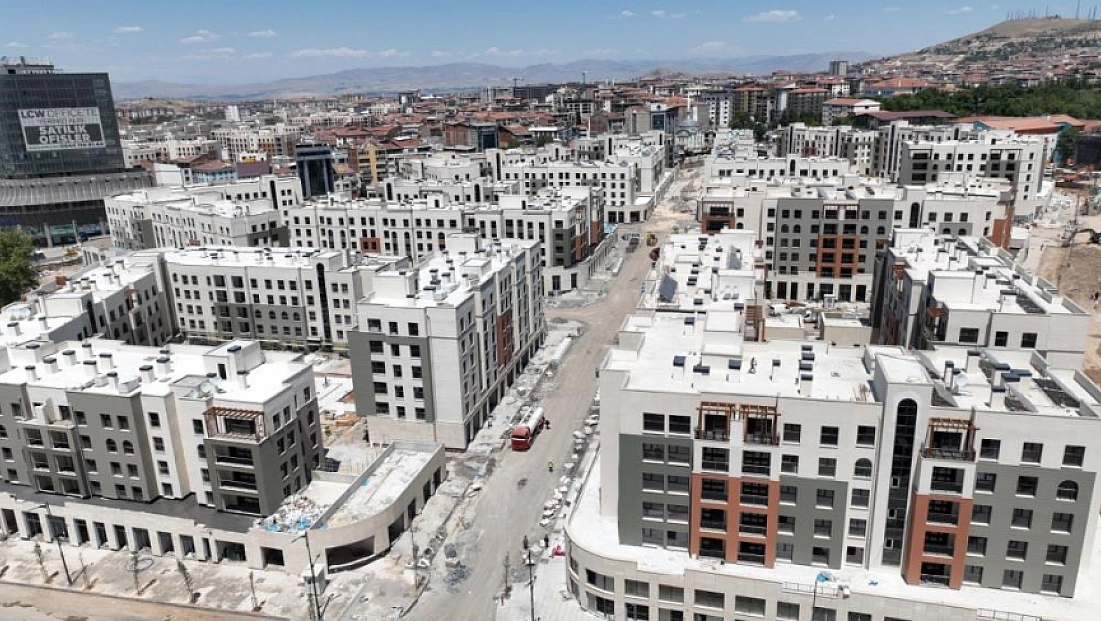 Malatya’nın en prestijli caddesine sürpriz isim! Sami Er Meclis’e sunuyor...