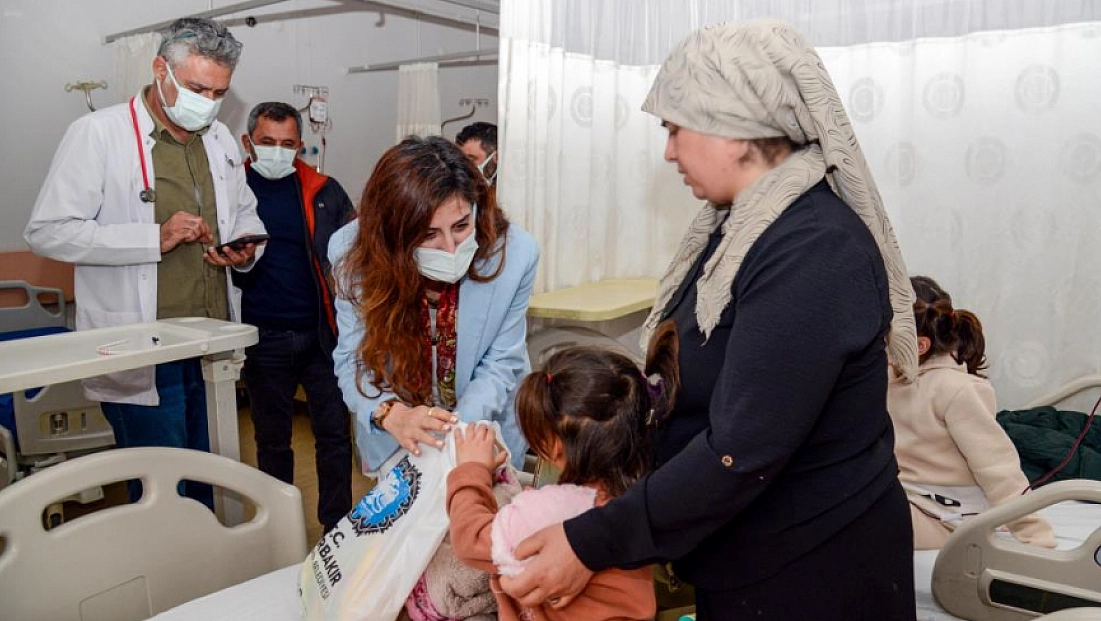 Kanser hastası çocuklara moral ziyareti