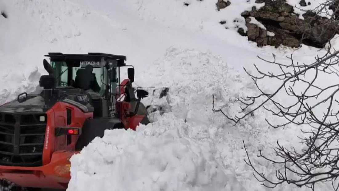 Kapanan mezra yolları ulaşıma açıldı