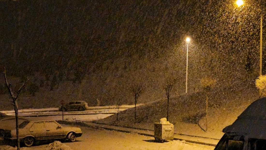 Kar yağışı etkili olmaya başladı