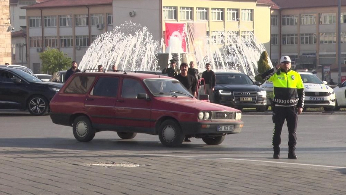 Kent genelinde 09.05’te hayat durdu